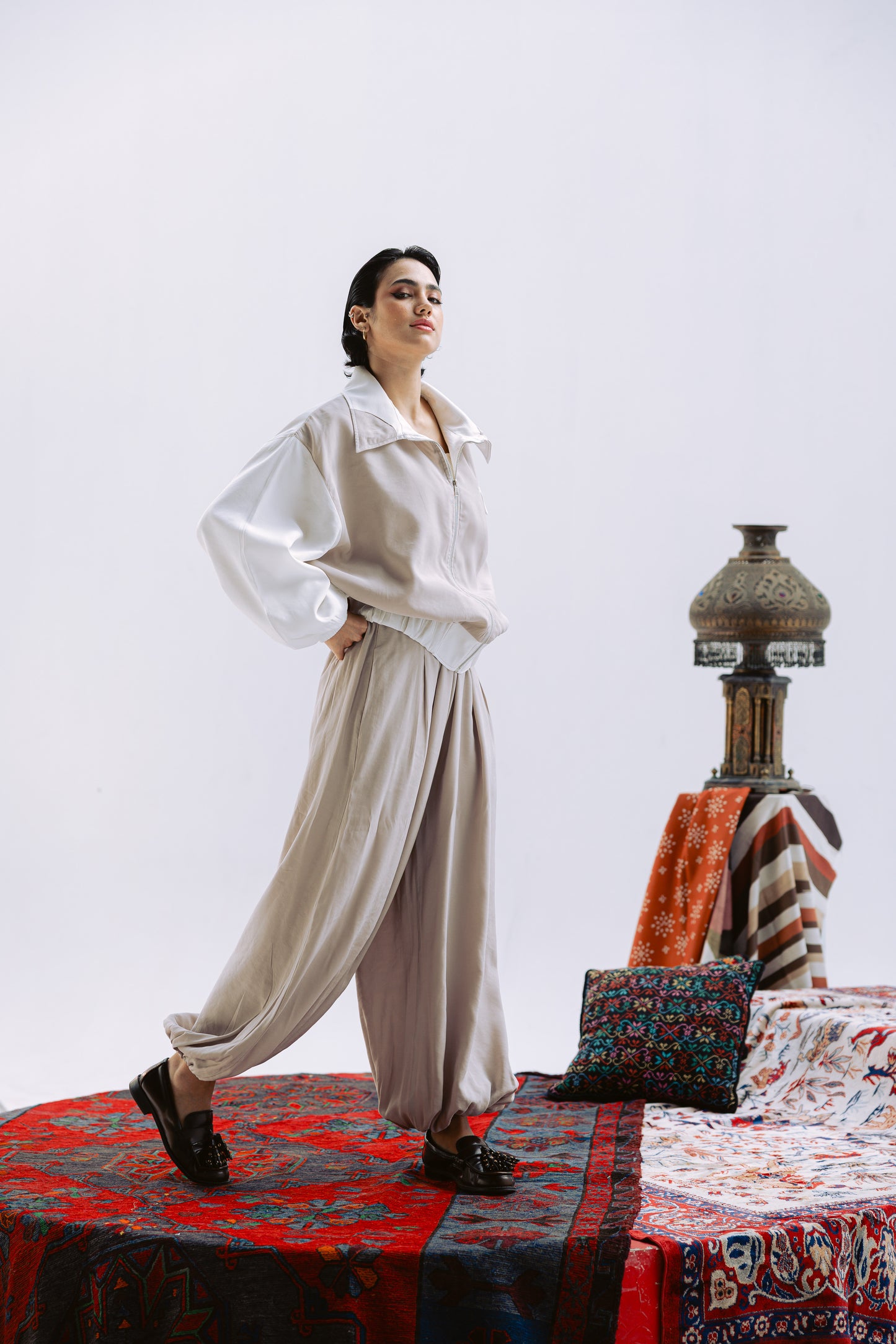 Ivory Edge Beige Pants