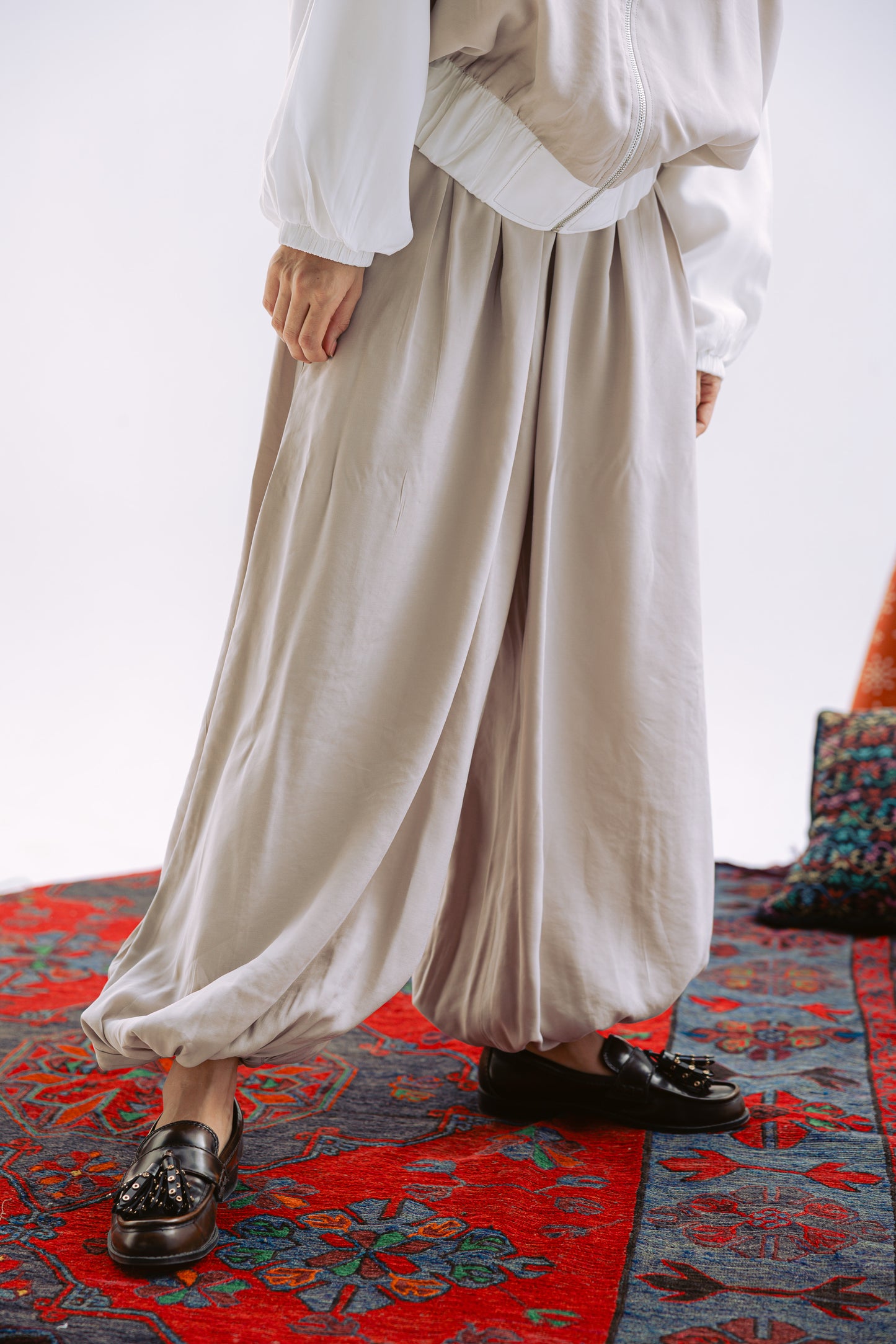 Ivory Edge Beige Pants