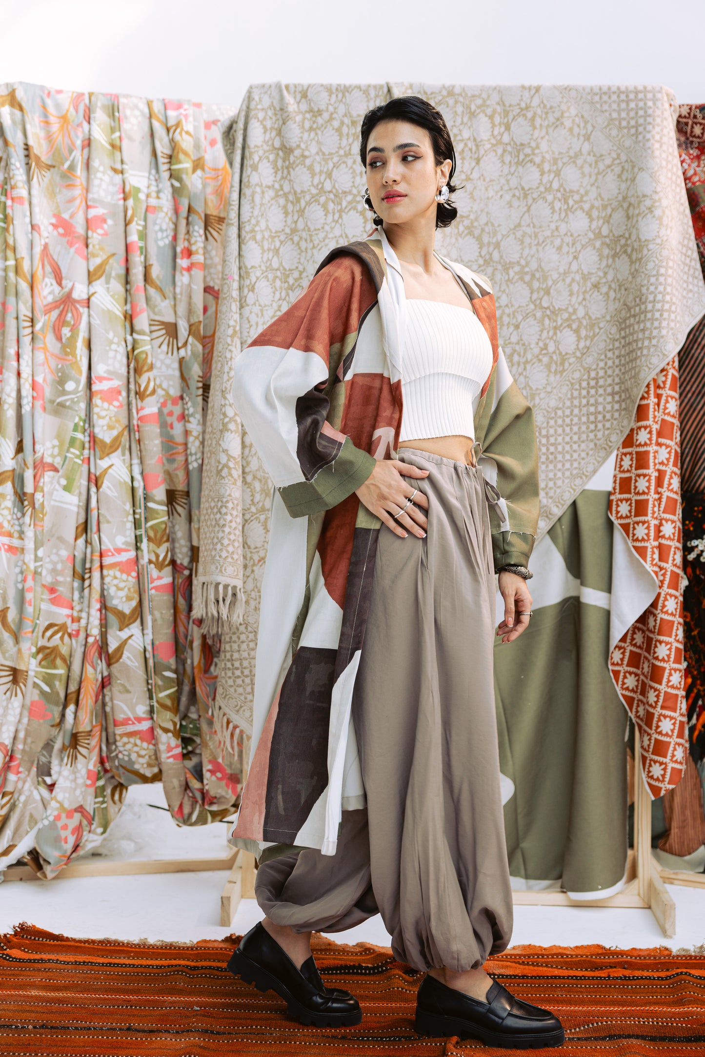 Ivory Edge Pants in Taupe