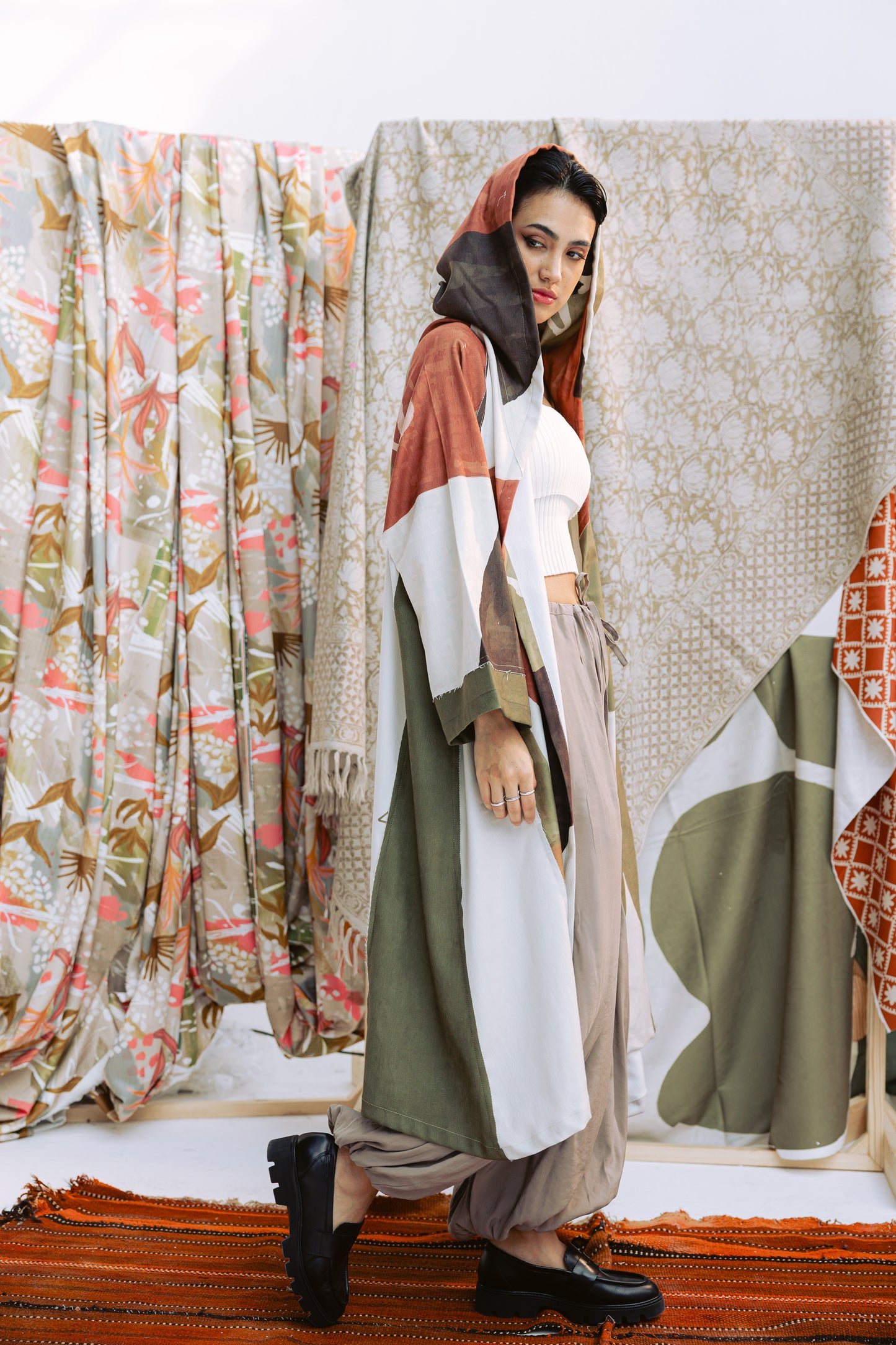Ivory Edge Pants in Taupe